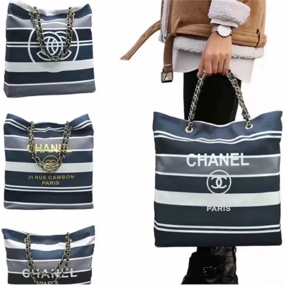 Chanel gift tote - Picture 4 of 10